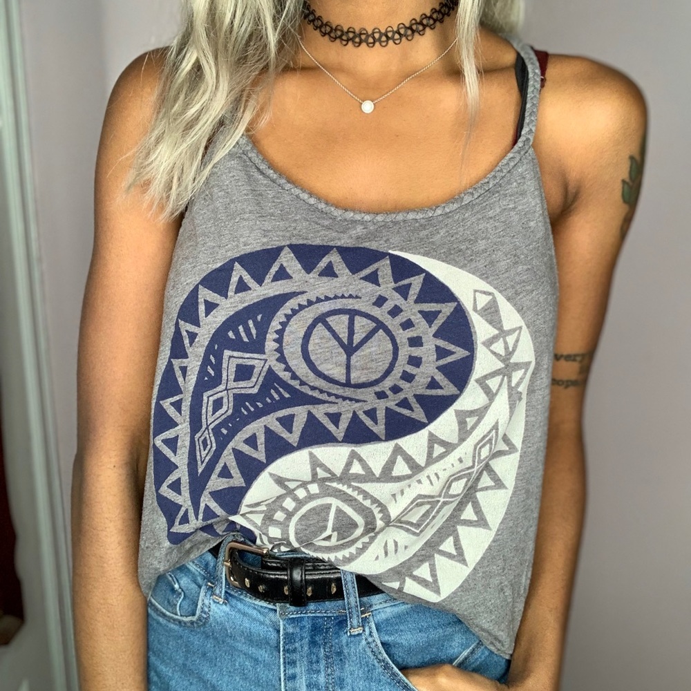 GRAY YIN YANG PEACE SIGN TANK TOP H&M